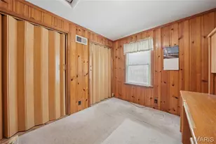 10310 Anzeiger Ave, Frontenac, MO 63131 - Photo 17