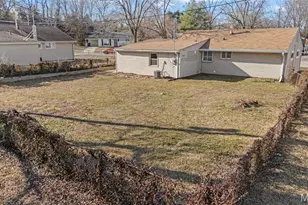5520 Holborn Dr, Normandy, MO 63121 - Photo 29