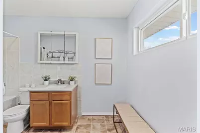 5520 Holborn Drive, Normandy, MO 63121 - Photo 19