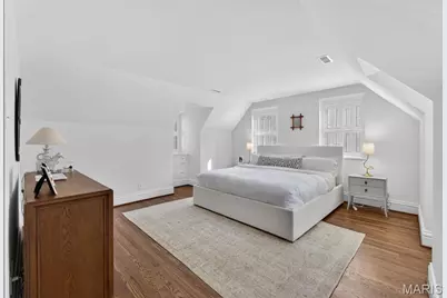 1 Clermont Lane, Ladue, MO 63124 - Photo 27