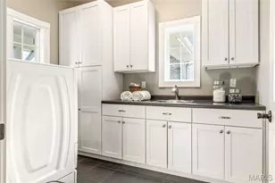 1007 Devonworth Manor Way, Town and Country, MO 63017 - Photo 19