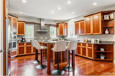 1007 Devonworth Manor Way, Town and Country, MO 63017 - Photo 13