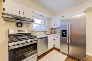 630 St Christina Ln, Florissant, MO 63031 - Photo 9