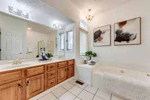 5350 Hagemann Crossing Dr, Saint Louis, MO 63128 - Photo 31