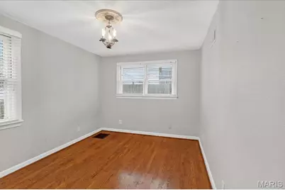 339 Bogey Lane, Saint Louis, MO 63122 - Photo 7