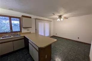 1620 Forest Hills Dr, Saint Charles, MO 63303 - Photo 7