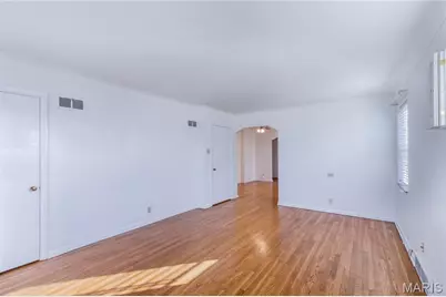5944 Loughborough Avenue, Saint Louis, MO 63109 - Photo 7