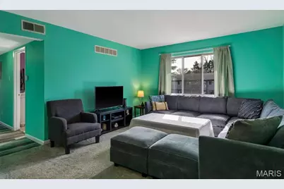 10117 Sakura Drive #F, Saint Louis, MO 63128 - Photo 7