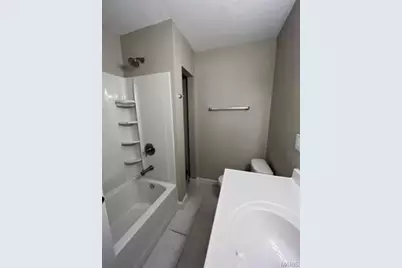 1913 Gascony Parc Drive #1913, Lake Saint Louis, MO 63367 - Photo 7