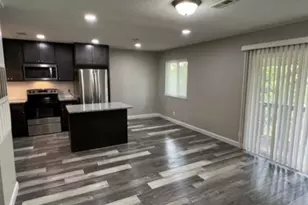 1913 Gascony Parc Dr, Lake Saint Louis, MO 63367 - Photo 3