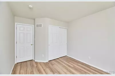 4948 Hurstborough Court, Hazelwood, MO 63042 - Photo 21
