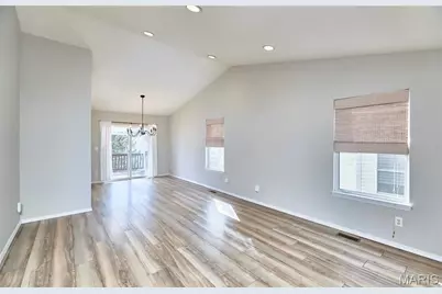 4948 Hurstborough Court, Hazelwood, MO 63042 - Photo 3