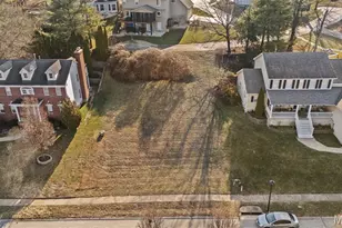 5220 Autumnwinds Dr, Oakville, MO 63129 - Photo 3