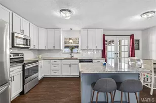 1827 Hilltop Village Ln, Imperial, MO 63052 - Photo 11