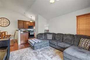 5303 Spring Creek Ln, O'Fallon, MO 63368 - Photo 7