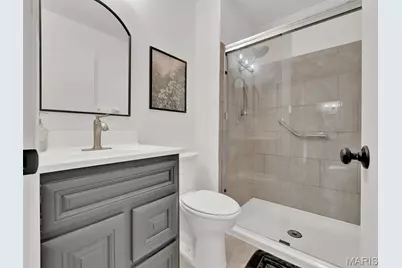 1231 Creve Coeur Crossing Lane #J, Chesterfield, MO 63017 - Photo 13