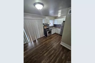 7300 N Hanley Road, Hazelwood, MO 63042 - Photo 5