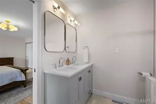 14121 Parliament Dr, Chesterfield, MO 63017 - Photo 31