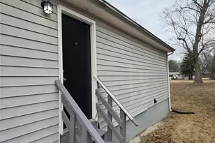 201 Becker Dr, Hazelwood, MO 63135 - Photo 9