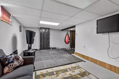 9406 Mackenzie Road, Affton, MO 63123 - Photo 25