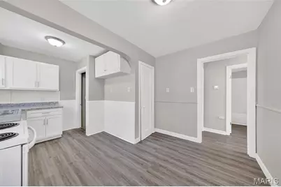 10066 Dorothy Avenue, Saint Louis, MO 63137 - Photo 15