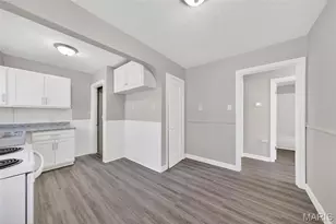 10066 Dorothy Ave, Saint Louis, MO 63137 - Photo 15