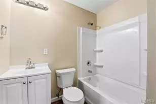 1068 Fernview Dr, Saint Louis, MO 63141 - Photo 15