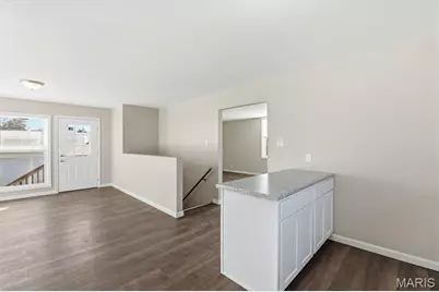 1068 Fernview Drive, Saint Louis, MO 63141 - Photo 9