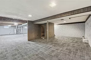 1068 Fernview Dr, Saint Louis, MO 63141 - Photo 25