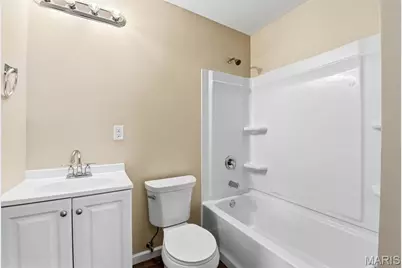 1068 Fernview Drive, Saint Louis, MO 63141 - Photo 13