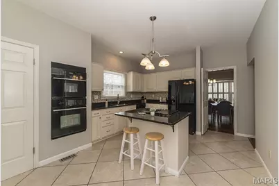 14380 Cedar Springs Drive, Chesterfield, MO 63017 - Photo 9