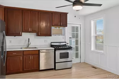 3815 Bayless Avenue, Saint Louis, MO 63125 - Photo 11