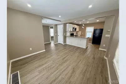 10563 Decker Avenue, Saint Louis, MO 63114 - Photo 5