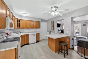 1530 Sherman Dr, Saint Charles, MO 63303 - Photo 7