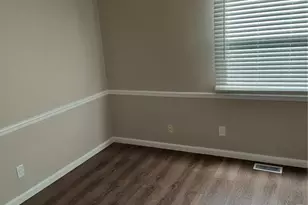 19 N Park Charles Blvd, Saint Peters, MO 63376 - Photo 7