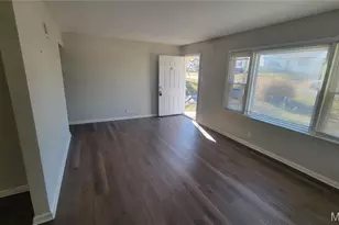 2000 Wismer Ave, Saint Louis, MO 63114 - Photo 3