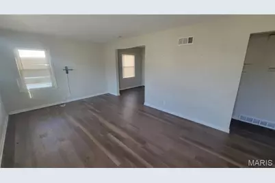 2000 Wismer Avenue, Saint Louis, MO 63114 - Photo 5