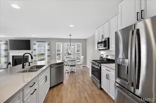 123 Baycrest Ct, Saint Charles, MO 63301 - Photo 11