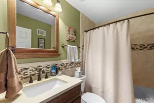 677 Rustic Valley Dr, Ballwin, MO 63021 - Photo 19