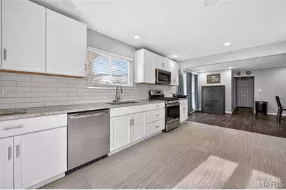 6750 Foxshire Drive, Florissant, MO 63033 - Photo 25