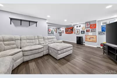 6750 Foxshire Drive, Florissant, MO 63033 - Photo 47