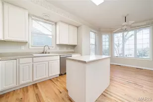 2114 Hawks Landing Dr, Lake Saint Louis, MO 63367 - Photo 9