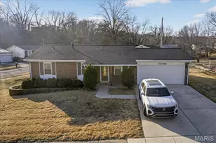 10749 Runningbrook Dr, Bellefontaine Neighbors, MO 63137 - Photo 1