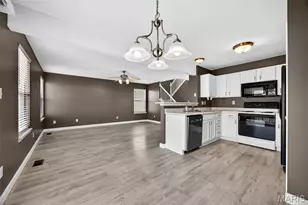 161 Bayhill Village Dr, O'Fallon, MO 63368 - Photo 17