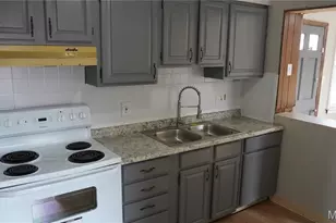 9244 Edna St, Saint Louis, MO 63137 - Photo 5