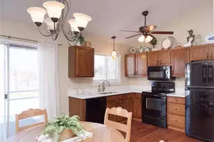 1233 Newport Landing Dr, Fenton, MO 63026 - Photo 7