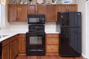 1233 Newport Landing Dr, Fenton, MO 63026 - Photo 9