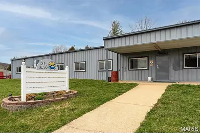 8875 Victoria Lane, French Village, MO 63036 - Photo 17