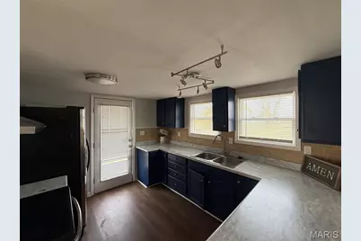 1105 W W Locust Street, Bowling Green, MO 63334 - Photo 3