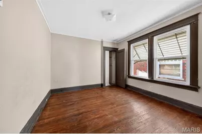 5947 Summit Place, Saint Louis, MO 63147 - Photo 9